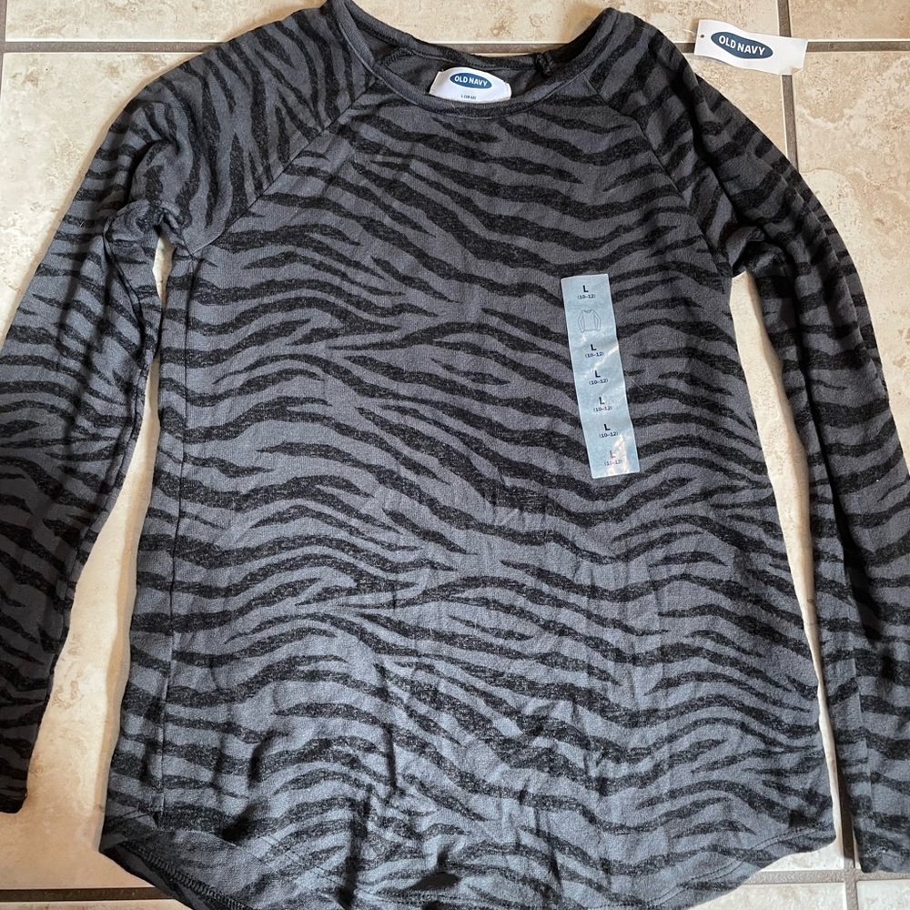 Black and gray long sleeve zebra print shirt
